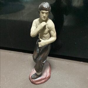 Martial Arts/Bruce Lee Figurine in Brown and Cream Ceramic